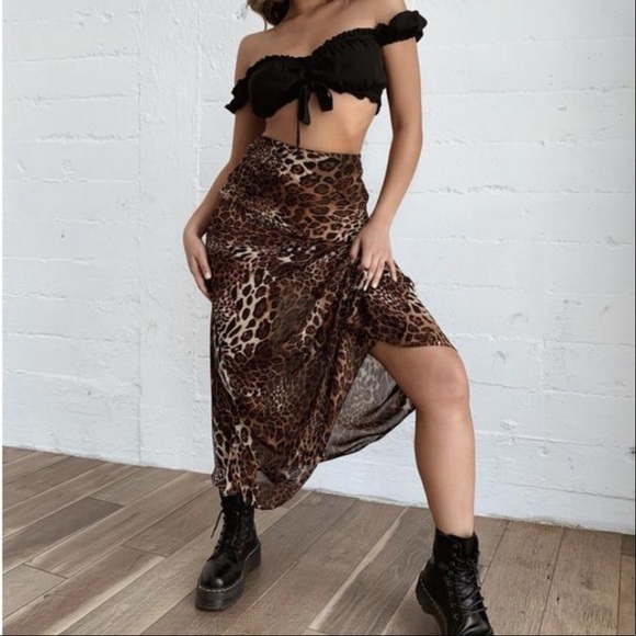 Tiger Mist Dresses & Skirts - Tigermist skirt cheetah